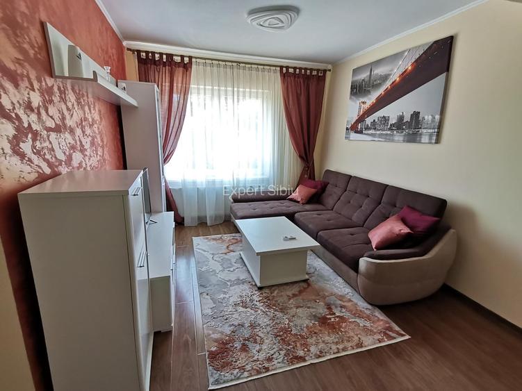 Apartament 3 camere,recent renovat, zona Turnisor - 2