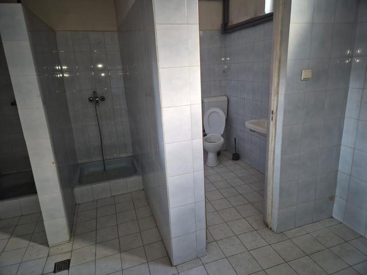Hală cu birouri de închiriat