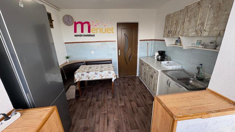 Apartament 3 camere,zona Piata Noua