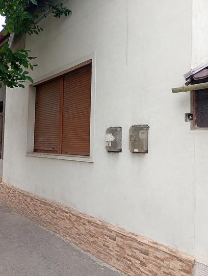 Casa 2 camere, 80 mp utili, 350 mp teren - Lipovei