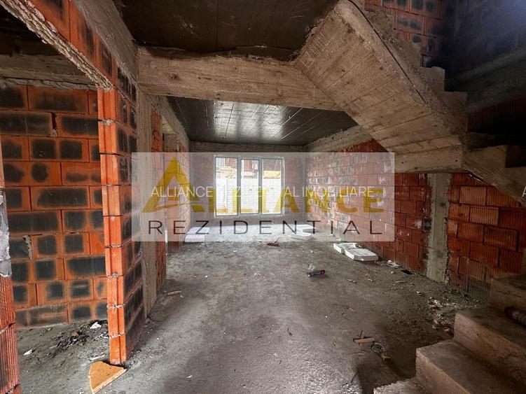 Vila individuala 5 camere ~ 3 bai ~  Teren 300 mp - 6