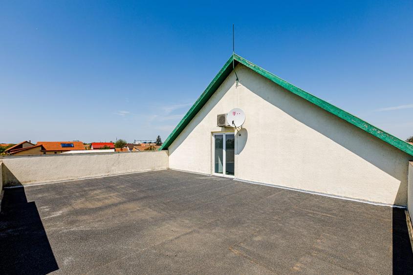 De vanzare proprietate pretabila cazare/locuire/pensiune rurala,  Carani, Timis
