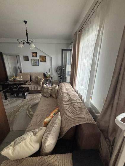 APARTAMENT 2 CAMERE SEMIDECOMANDAT