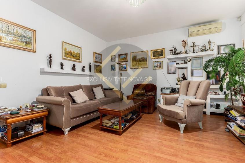 Bucureștii Noi Damaroaia Vilă Elegantă teren 565mp - 2