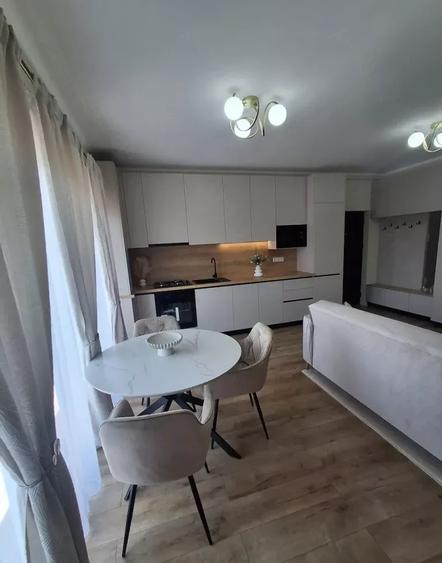 Apartament 2 camere ultrafinisat, balcon 8 mp și parcare | Baciu
