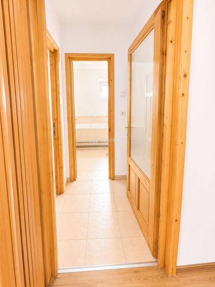Spatiu comercial/birouri Calea Bucuresti7 zona Judetean