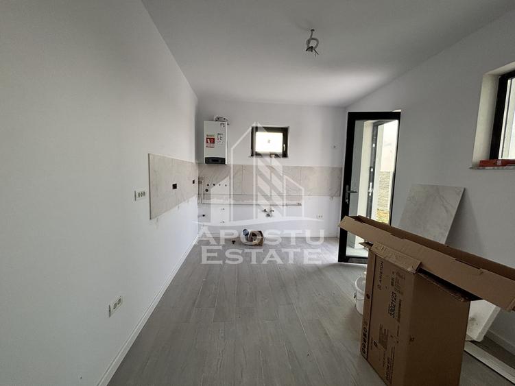 Duplex de vanzare despartit cu zid dublu,in Urseni