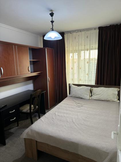 Apartament cu 3 camere, zona Pacurari - Arcu