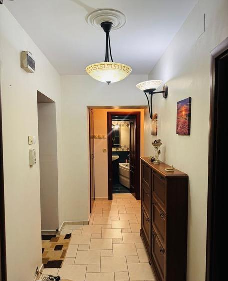Închiriere Apartament 2 camere, vedere Palatul Parlamentului