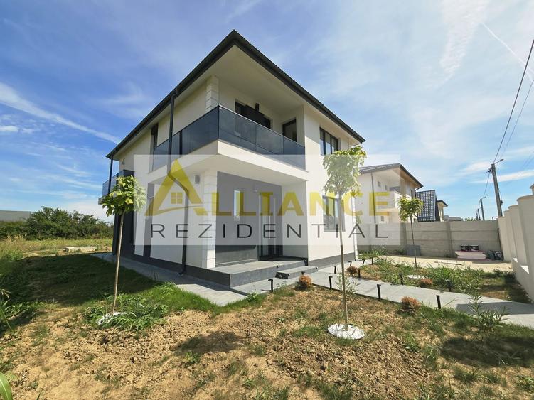 CASA INDIVIDUALA 4 CAMERE - TEREN 422 MP - COMUNA BERCENI