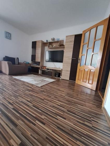 Km 4, garsoniera, 33 mp, 60.000 euro
