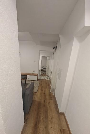 Proprietar vând apartament 2 camere, Brașovul Vechi, mobilat utilat PLUS curte