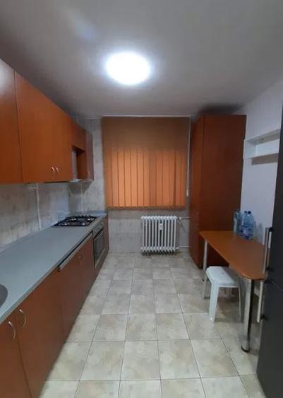 Garsoniera,Vitan,Auchan,bl.1980,MIXT,reabilitat,parter/10,DECOMANDATA,Amenajata