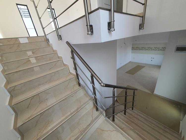 Casa 3 camere de vanzare, zona Cug Valea Adanca