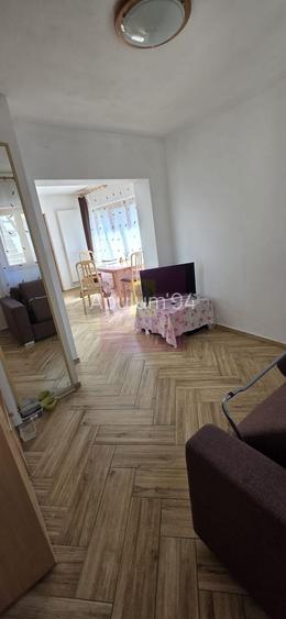 Casa cu 4 camere de vanzare in Campina