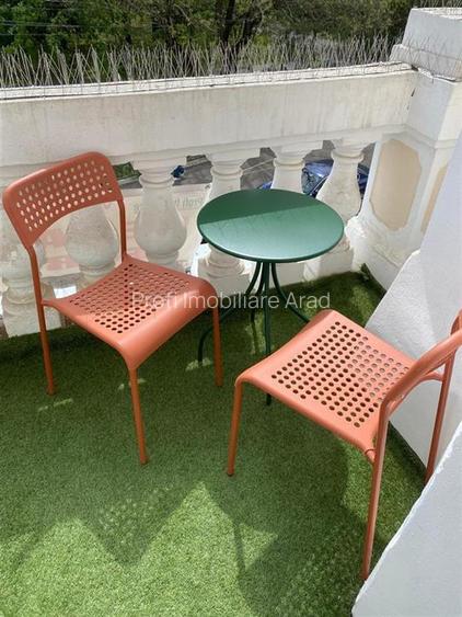 Apartament et.1, luxury class, langa Primarie cu balcon si vedere spre Parc - 8