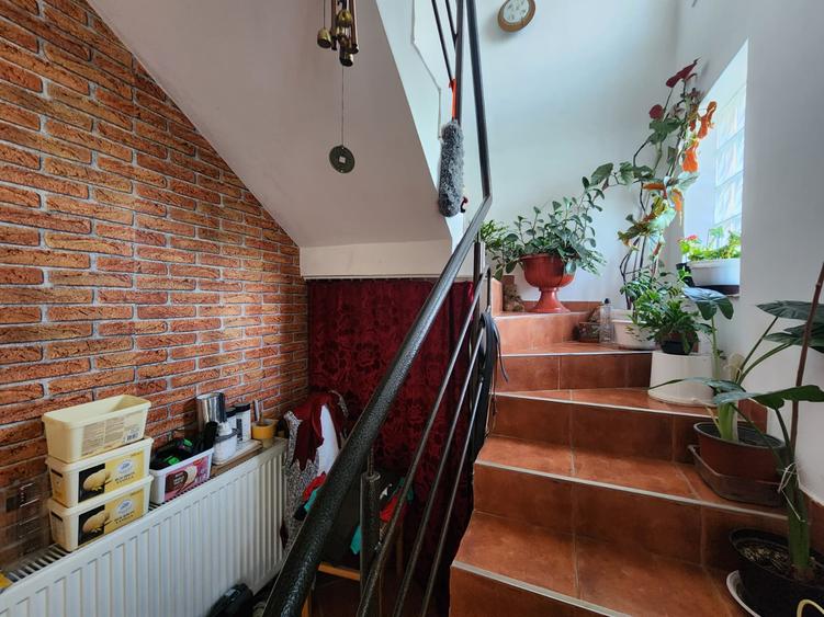 CASA INDIVIDUALA, 4 CAMERE, 2 BAI, 440 MP TEREN - VISOIANU
