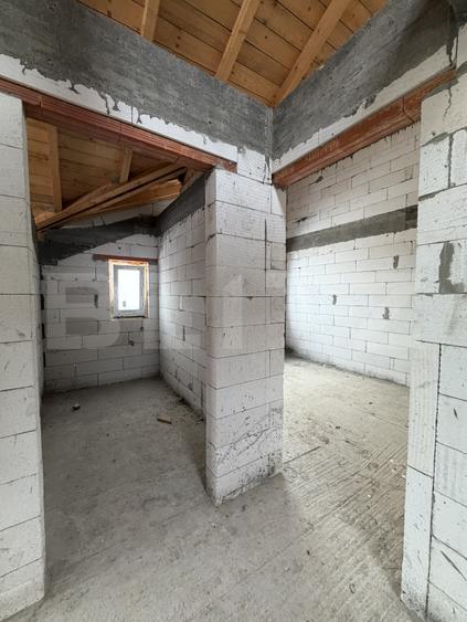Casa duplex la rosu C1, 154 mp utili, 250 mp teren