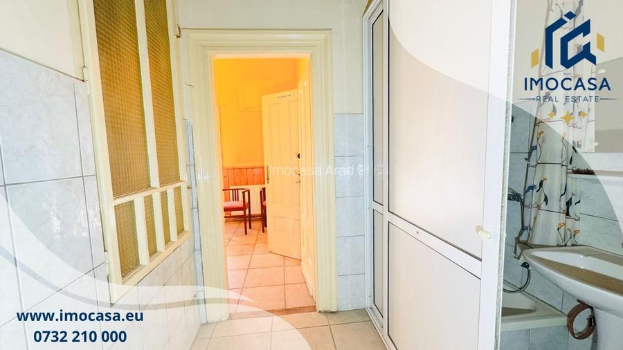 De vânzare potențial apartament ultracentral Arad - 11