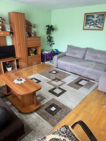 Casă spațioasă 7 camere, 247 mp, curte generoasa, amenajată-zona Dealul Florilor