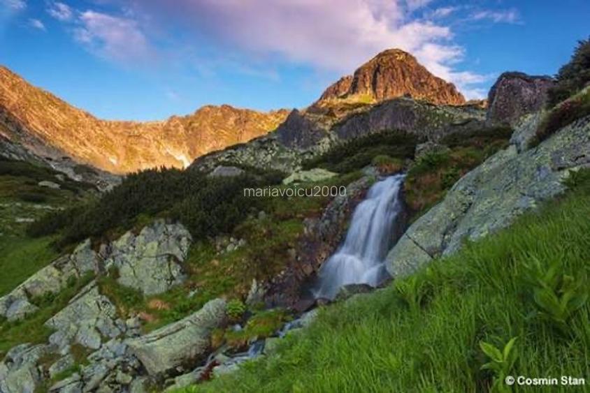    Teren intravilan într-una dintre cele mai frumoase zone montane din România - 14
