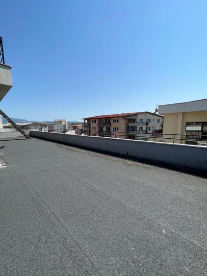 Penthouse de lux cu 6 camere, 3 locuri de parcare, zona Europa