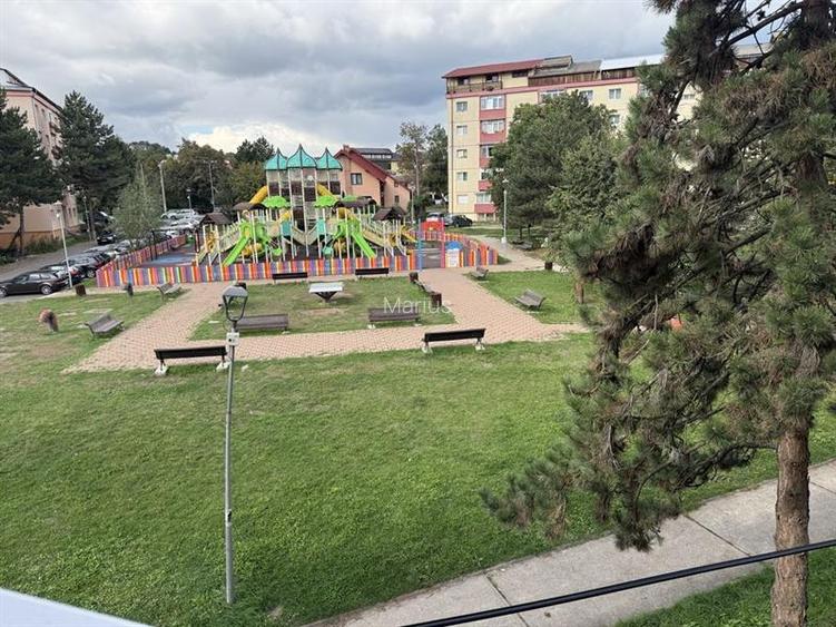 Apartament cu 2 camere Burdujeni , Str  Cuza Voda  - 8