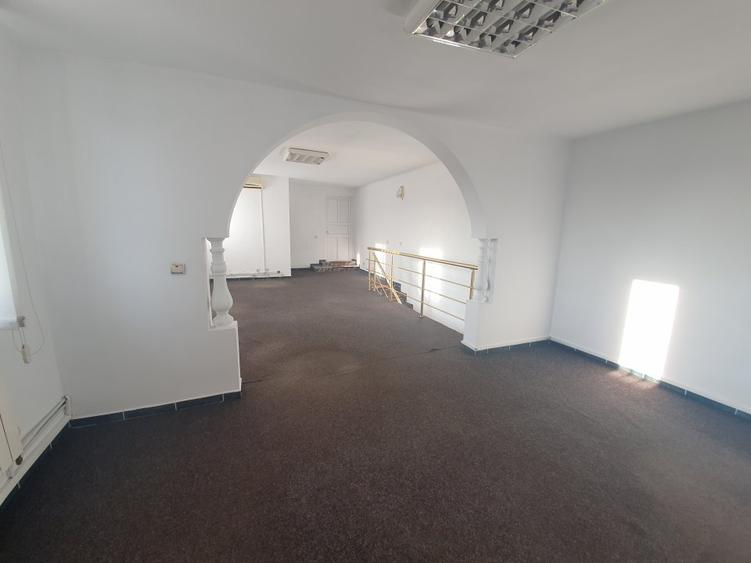 Proprietar inchiriez vila in Cotroceni