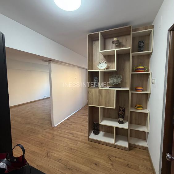 apartament nemobilat cu vedere la rond Alba Iulia | etaj 3 | 100mp | 3 camere - 11