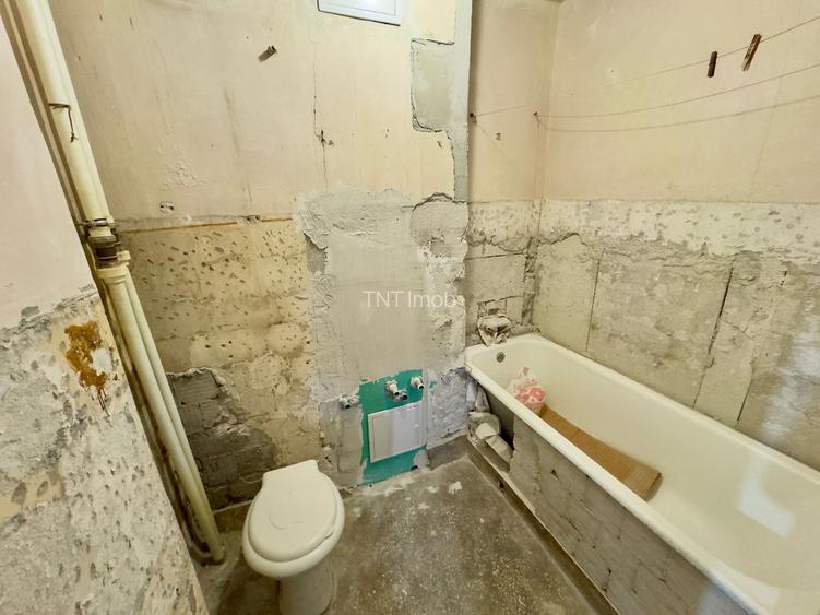 3 camere Decomandat | M. Lujerului | Necesita renovare ! Comision 0 !