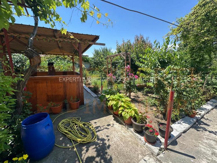 Casă 3 camere de vânzare în Viile Noi – Anda, Constanța | Teren 700 mp - 12
