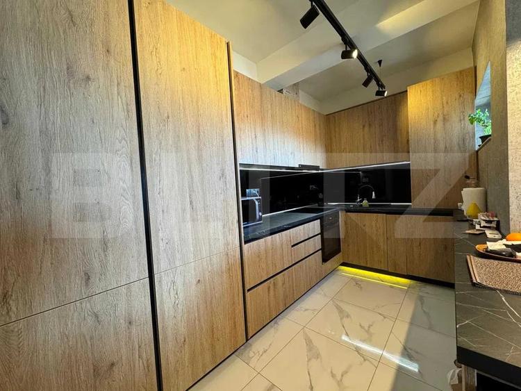 Apartament de vanzare, 3 camere, 102 mp, 2 balcoane - RIVUS