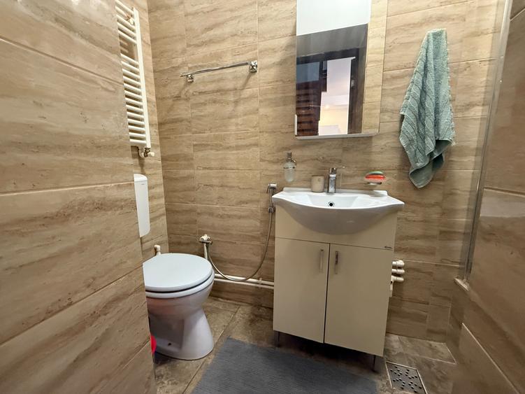 Casă complet mobilată și utilată de închiriat-Ultracentral
