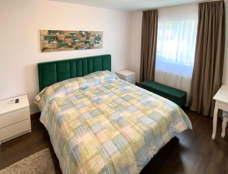 Apartament modern cu 2 camere pereți retractabili terasă parcare și boxă