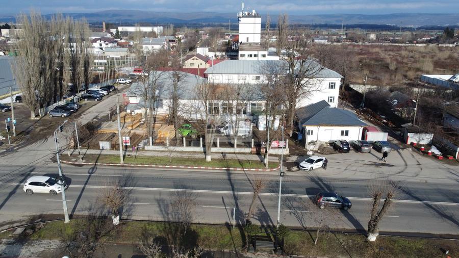 Spațiu comercial la E85 Adjud/ Vis a vis de spitalul municipal
