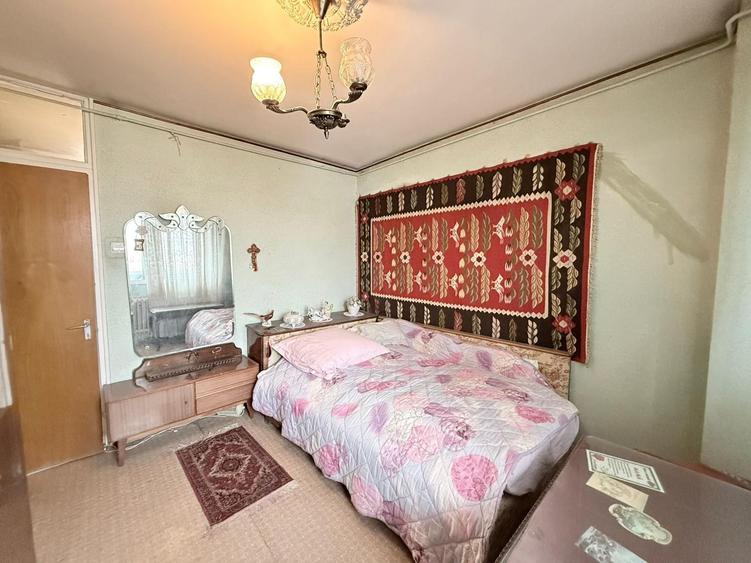 3 camere | Teiul Doamnei | Bloc din 83 | Reabilitat