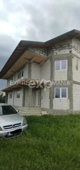 Duplex complet pentru 2 familii – 326 mpși 2.000 mp teren, lângă Pitesti - 7