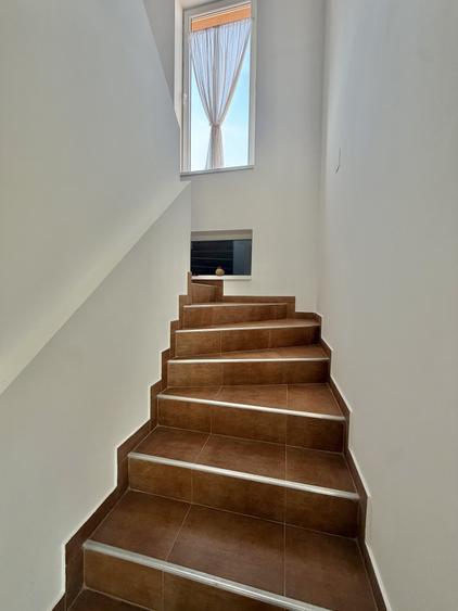 Casa 4 camere, 158mp utili, 507 teren in Sanmihaiu Roman