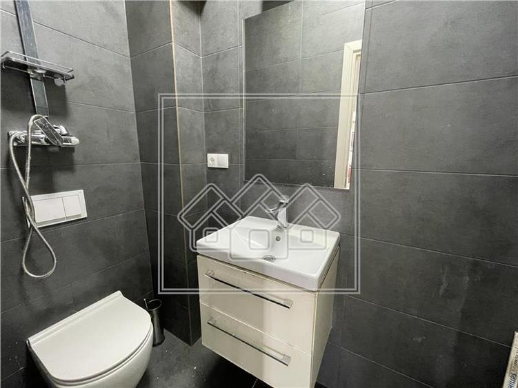 Penthouse superb 3 camere, Calea Surii Mici | Bloc cu LIFT, 2 bai