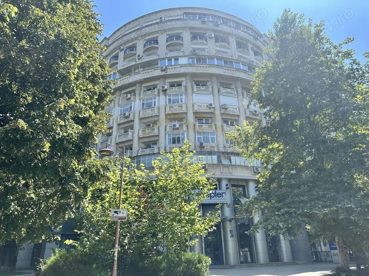 Apartament 2 camere de închiriat | Bulevardul Unirii | 3 balcoane | Bloc Zepter