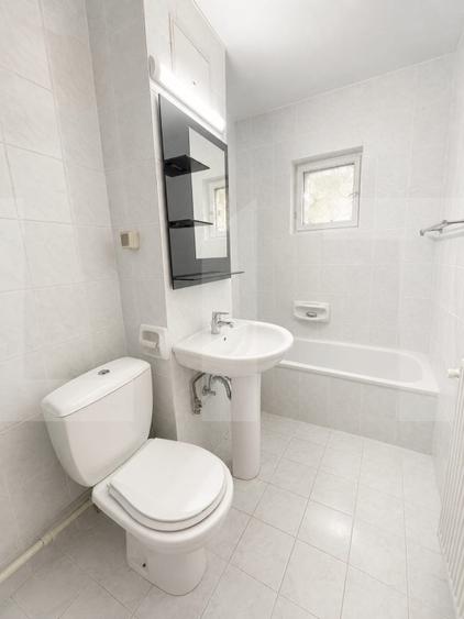Apartament 3 camere, 68 mp, zona Aradului