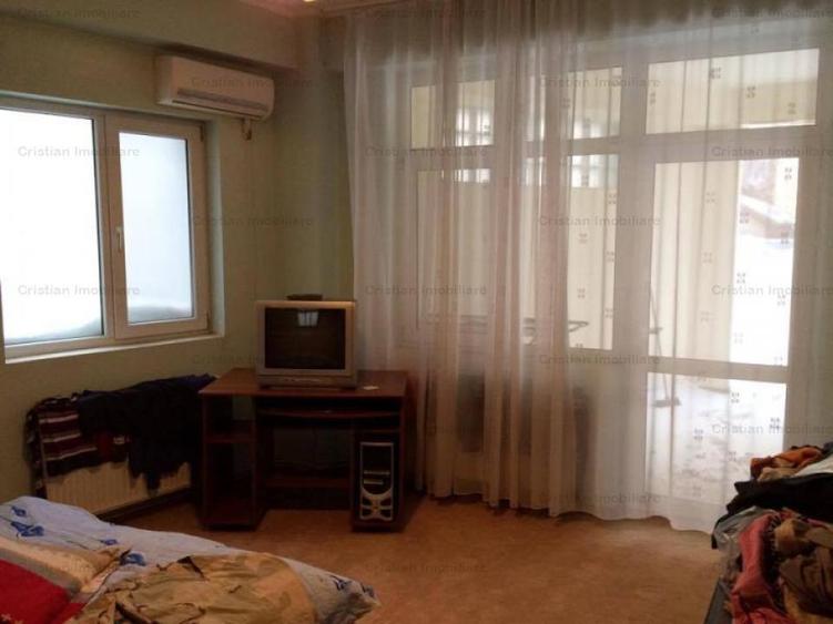 Vila 456mp utili  zona Plantelor