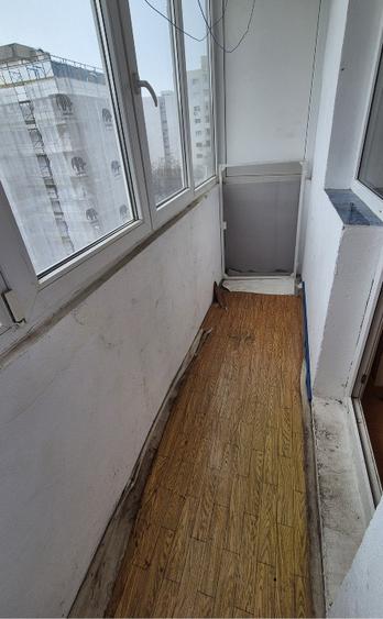 Apartament 2 camere, decomandat - vanzare