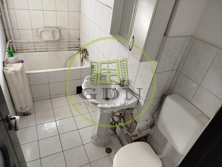 Apartament 3 camere, Velența, zona Războieni