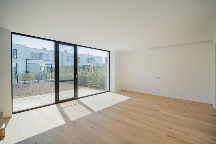 Vila cu 4 camere in Amber Forest