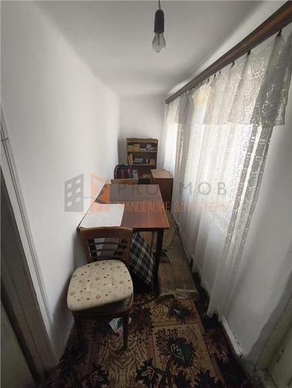 Casa si teren generos zona Ojasca
