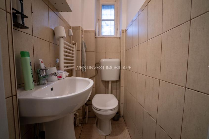 Apartament central de vânzare – la curte comună - Oradea - 8