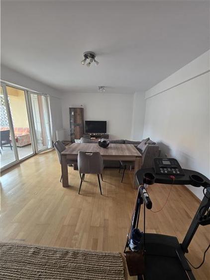 Apartament 3 Camere, zona Centru
