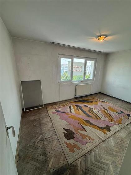 70mp - Apartament 3 camere cu pod deasupra Podu Ros zona Cotnari