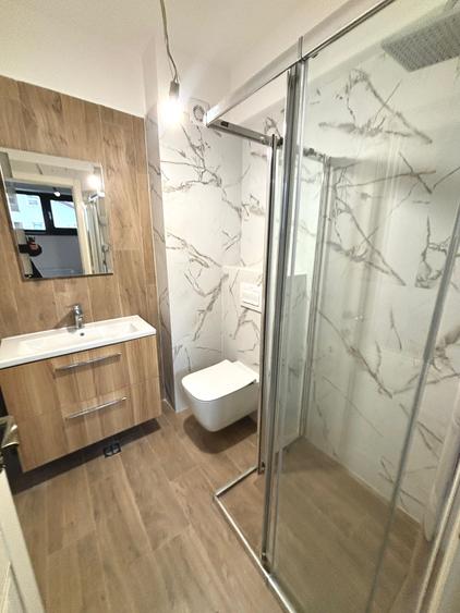 Apartament 3 camere de vanzare Pacurari